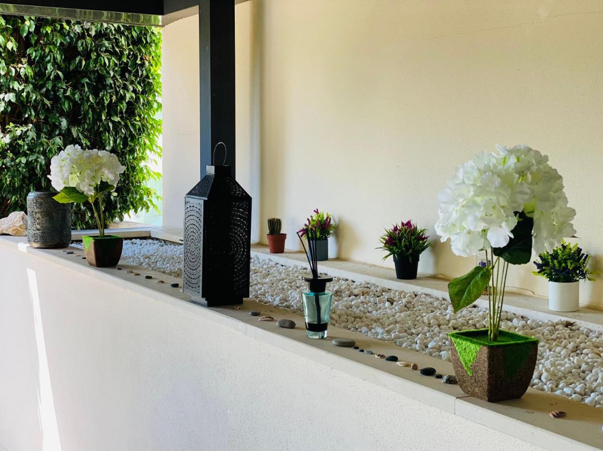 Amazing Two Bedroom Apartment In Los Flamingos, Marbella Estepona Zewnętrze zdjęcie